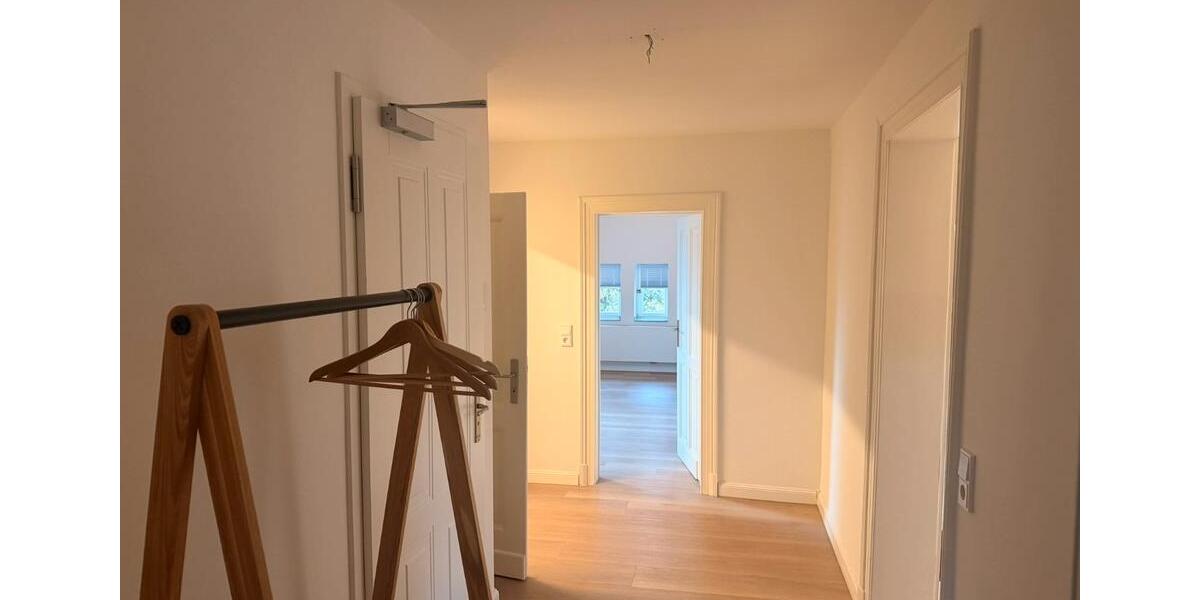 Dachgeschoßwohnung Alsdorf - 3 Zimmer, 92 m&sup2;, 830&euro; | Angebot:26131012
