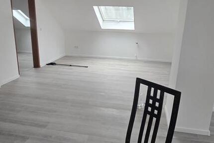 Wohnung Saarbrücken West - 3 Zimmer, 85 m&sup2;, 1.050&euro; | Angebot:25655773
