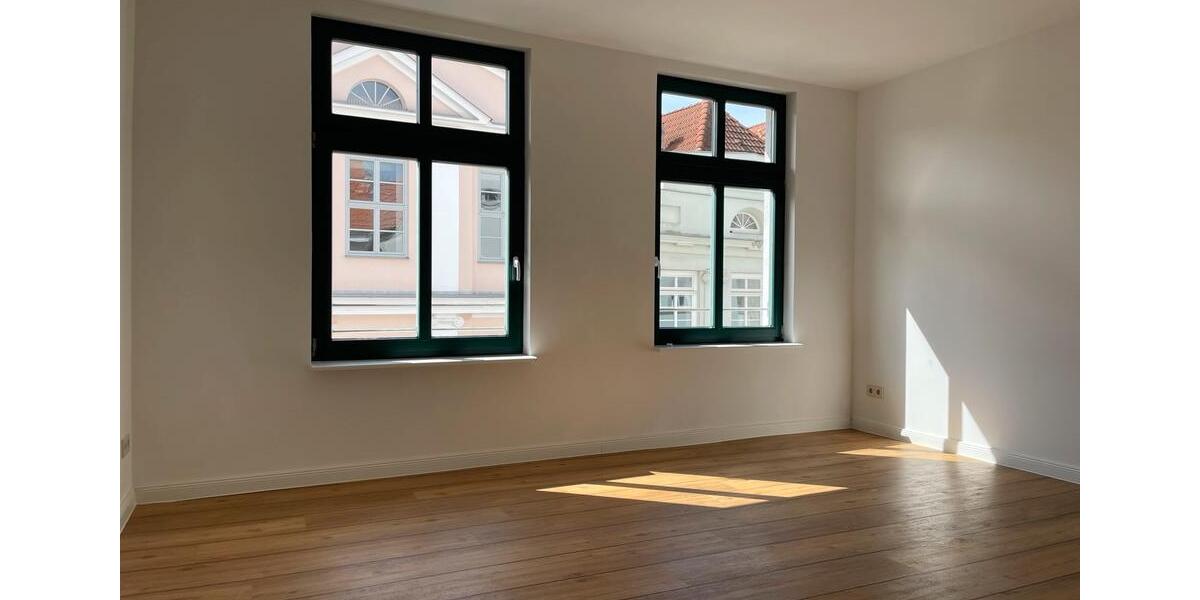Etagenwohnung Güstrow - 4 Zimmer, 95 m&sup2;, 880&euro; | Angebot:25219752