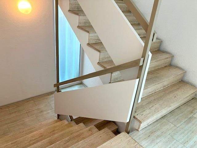 Etagenwohnung Wiesbaden Nordost - 4 Zimmer, 126 m&sup2;, 1.900&euro; | Angebot:25772222