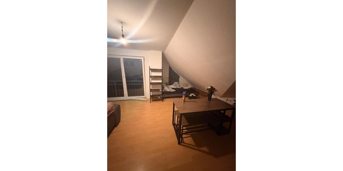 Dachgeschoßwohnung Birlenbach - 1 Zimmer, 40 m&sup2;, 635&euro; | Angebot:25903290