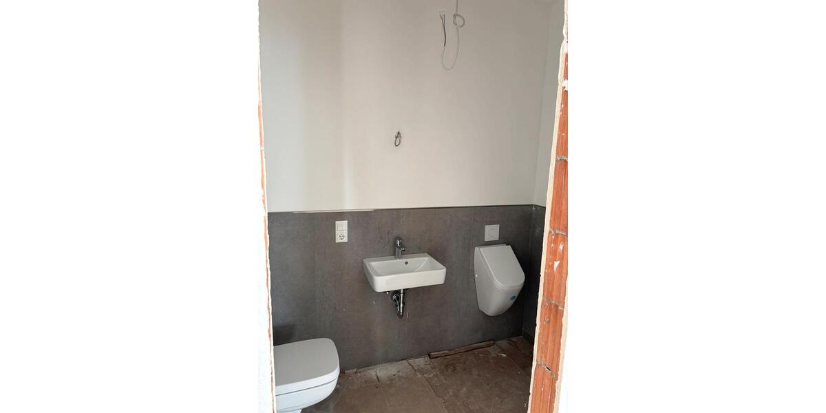 Erdgeschoßwohnung Bad Driburg - 1 Zimmer, 110 m&sup2;, 1.200&euro; | Angebot:26022717