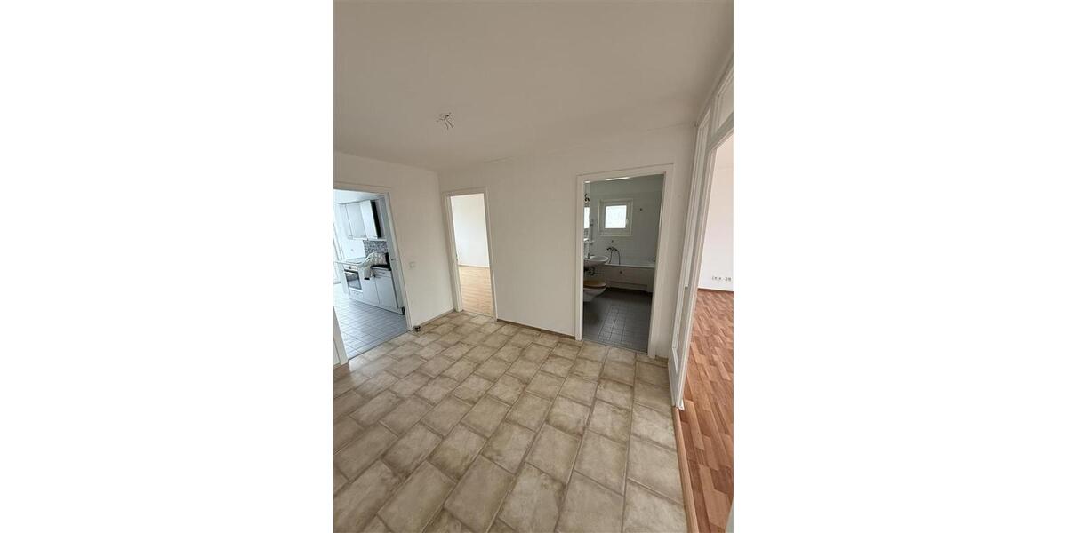 Etagenwohnung Falkensee - 3 Zimmer, 89 m&sup2;, 1.044&euro; | Angebot:25236228