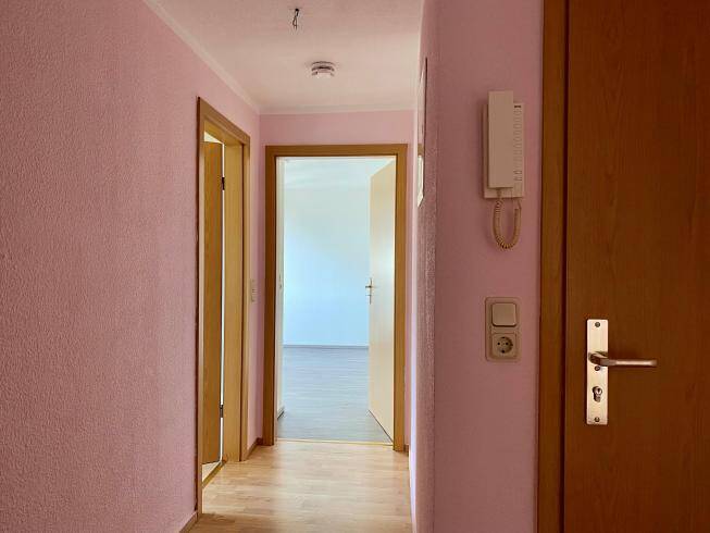 Etagenwohnung Oschersleben - 3 Zimmer, 66 m&sup2;, 330&euro; | Angebot:26108631