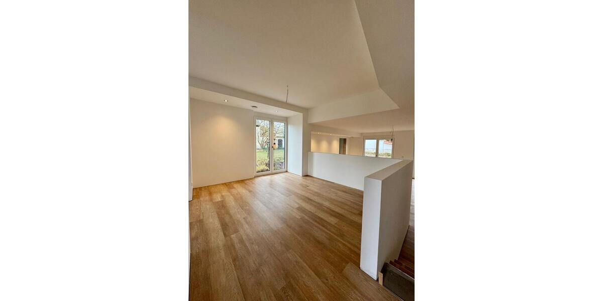 Doppelhaushälfte Burgebrach - 5 Zimmer, 140 m&sup2;, 1.500&euro; | Angebot:24688891