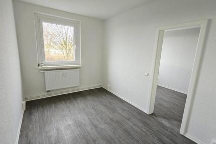 Wohnung Magdeburg Großer Silberberg - 4 Zimmer, 65 m&sup2;, 490&euro; | Angebot:26262187