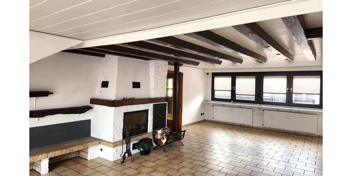 Etagenwohnung Oberhausen Schwarze Heide - 3 Zimmer, 150 m&sup2;, 990&euro; | Angebot:25225099