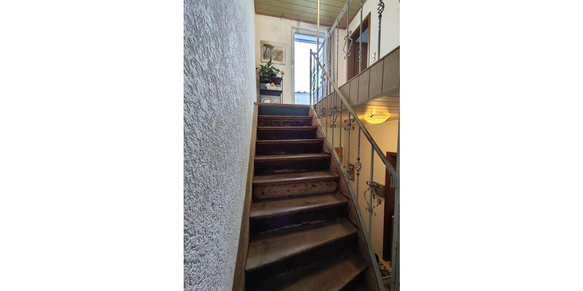 Doppelhaushälfte Wi.-Igstadt (Dachterrasse, Kachelofen, Wallbox) 4 zimmer