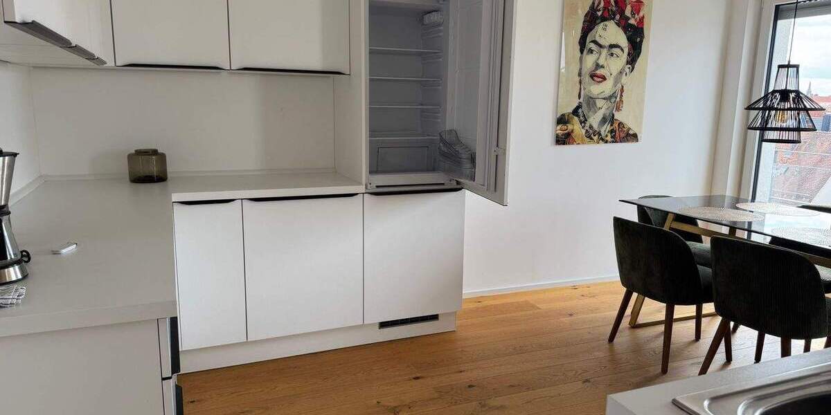 Johannis ! Moderne, helle u. voll möblierte 4-ZW, 101m², Balkon, 2 Bäder, 4.OG mit Aufzug 4 zimmer