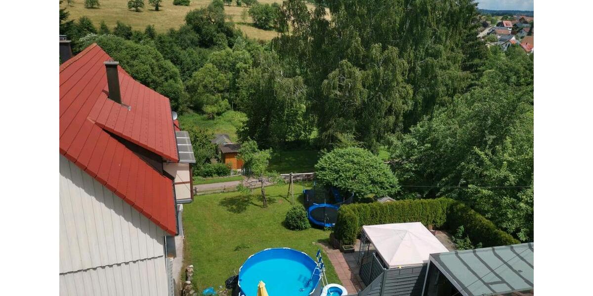 Dachgeschoßwohnung Baiersbronn - 5 Zimmer, 93 m&sup2;, 950&euro; | Angebot:25418069