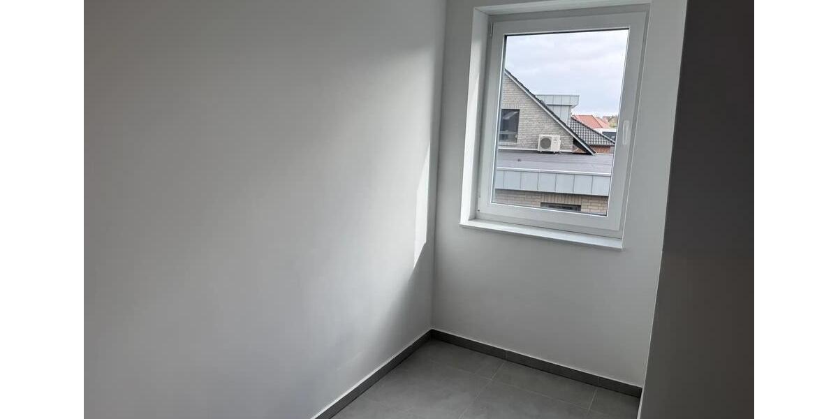 Doppelhaushälfte Uchte - 6 Zimmer, 178 m&sup2;, 1.400&euro; | Angebot:26255584