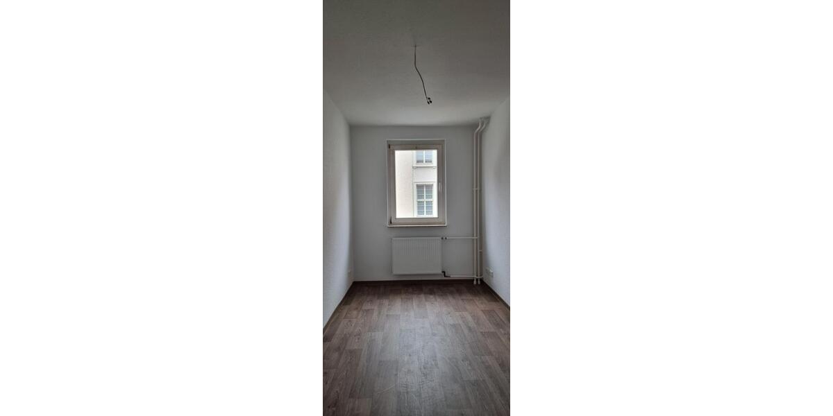 Etagenwohnung Malchin - 3 Zimmer, 69 m&sup2;, 410&euro; | Angebot:26490422