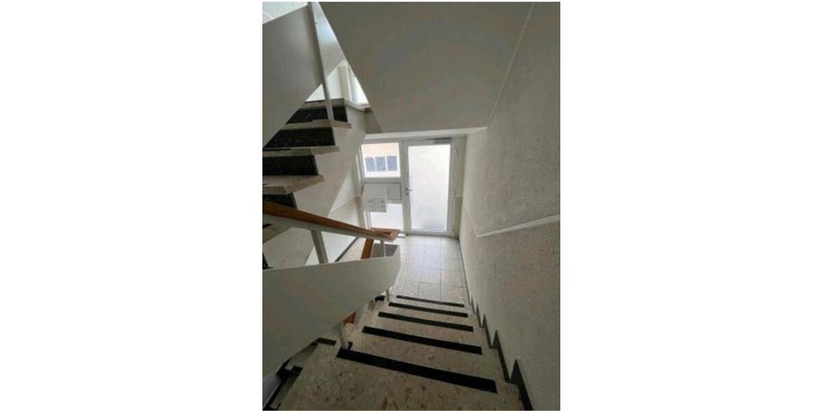 Dachgeschoßwohnung Lippstadt - 3 Zimmer, 66 m&sup2;, 725&euro; | Angebot:25195432