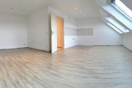 Wohnung Sulzbach (Saar) - 1.5 Zimmer, 40 m&sup2;, 300&euro; | Angebot:25989368