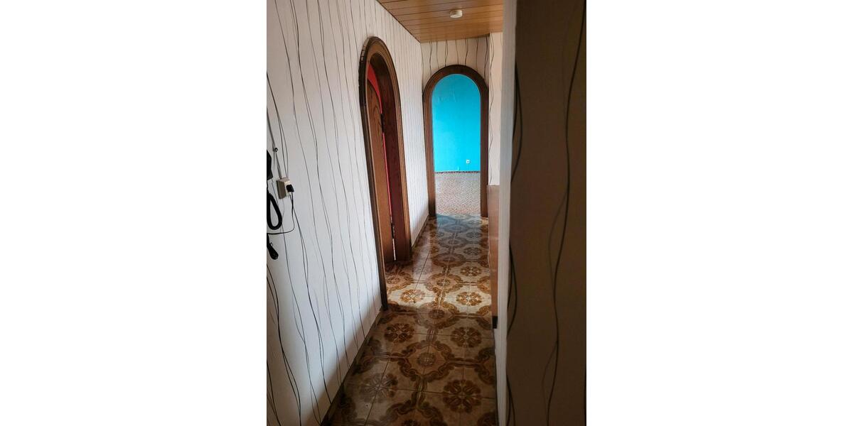 Dachgeschoßwohnung Fußgönheim - 4 Zimmer, 98 m&sup2;, 1.000&euro; | Angebot:24789052