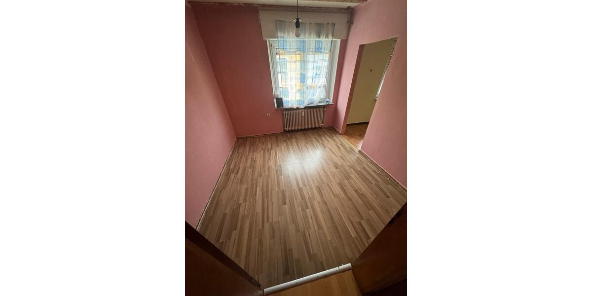 Etagenwohnung Sankt Ingbert - 5 Zimmer, 120 m&sup2;, 850&euro; | Angebot:24364808