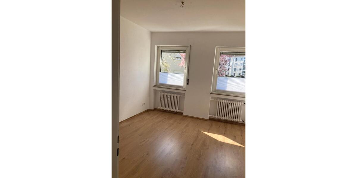 Erdgeschoßwohnung Bonn Friesdorf - 4 Zimmer, 77 m&sup2;, 971&euro; | Angebot:26248413