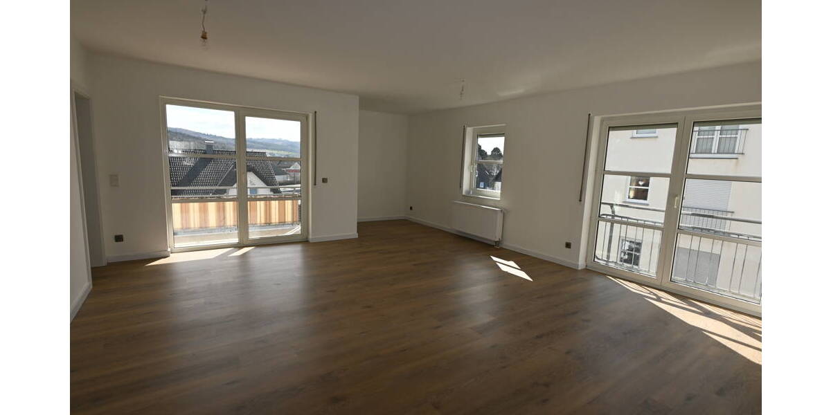 Etagenwohnung Schmallenberg - 3 Zimmer, 87 m&sup2;, 725&euro; | Angebot:26015631