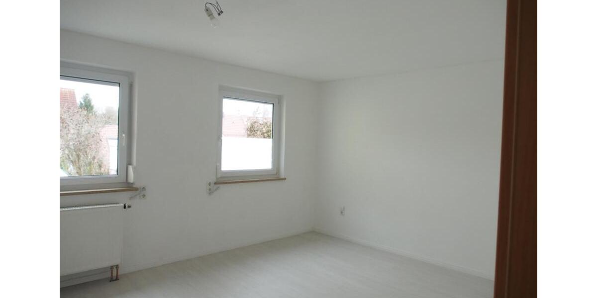 Erdgeschoßwohnung Wemding - 2 Zimmer, 90 m&sup2;, 850&euro; | Angebot:25283564