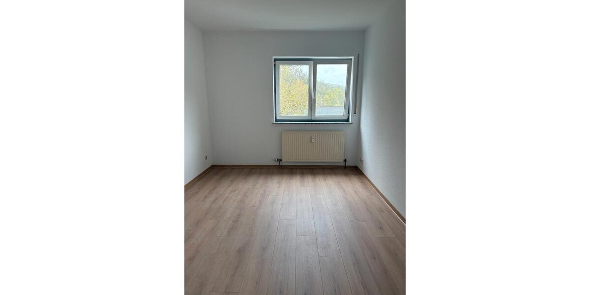 Dachgeschoßwohnung Herrstein - 3 Zimmer, 74 m&sup2;, 370&euro; | Angebot:26561351
