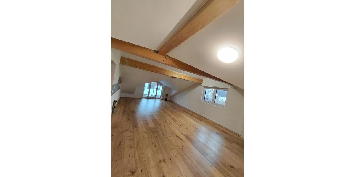 Dachgeschoßwohnung Mainburg - 4 Zimmer, 100 m&sup2;, 1.490&euro; | Angebot:24852106
