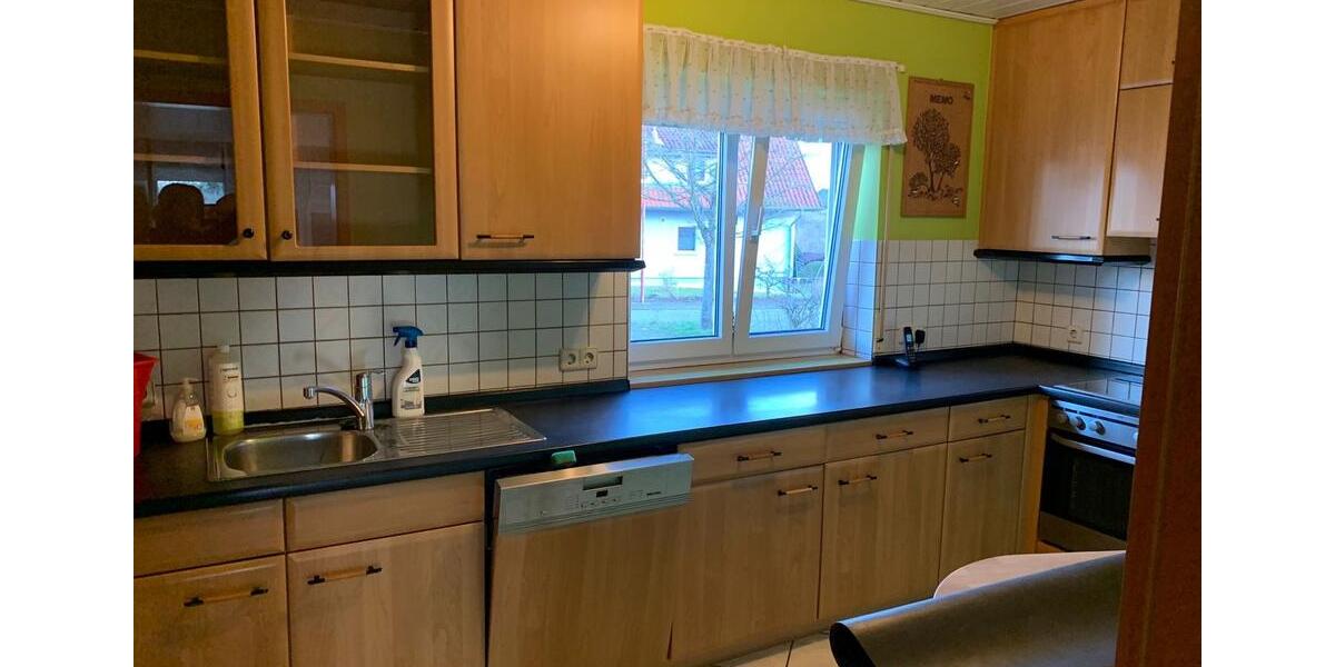 Erdgeschoßwohnung Sulzfeld - 4 Zimmer, 100 m&sup2;, 1.000&euro; | Angebot:25993660