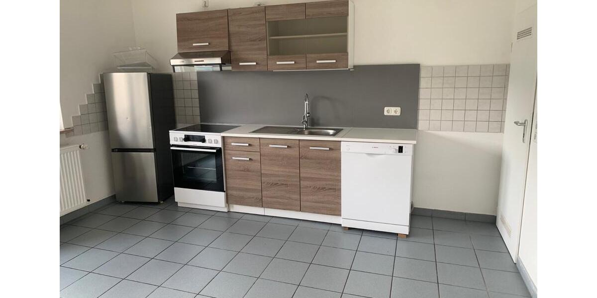 Helle 3-ZW mit EBK und Balkon in Rück 3 zimmer