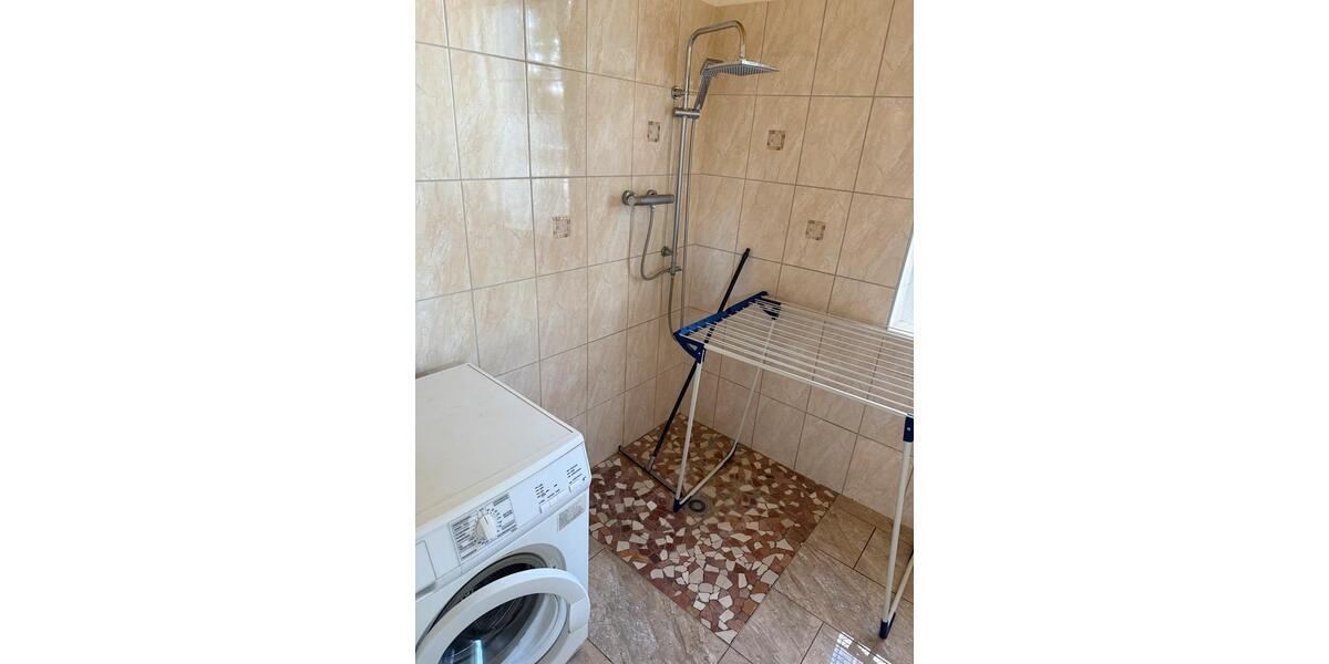 Etagenwohnung Bützow - 4 Zimmer, 100 m&sup2;, 1.300&euro; | Angebot:25961025