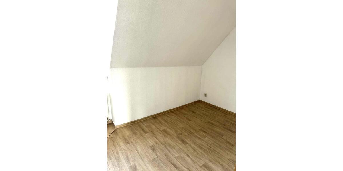 Dachgeschoßwohnung Schwedt (Oder) - 2 Zimmer, 52 m&sup2;, 325&euro; | Angebot:26475140