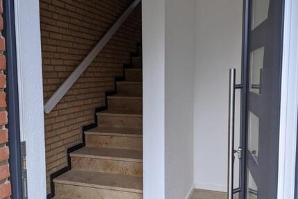 Helle, freundliche DG-Wohnung 3 zimmer