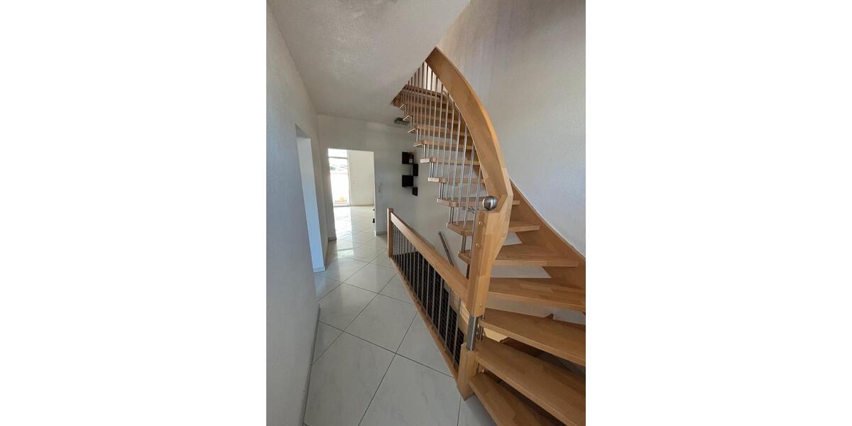 Reihenhaus Kehl - 4 Zimmer, 100 m&sup2;, 1.200&euro; | Angebot:25347777