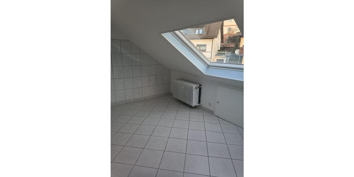 Dachgeschoßwohnung Heidenrod - 3 Zimmer, 90 m&sup2;, 700&euro; | Angebot:26537437