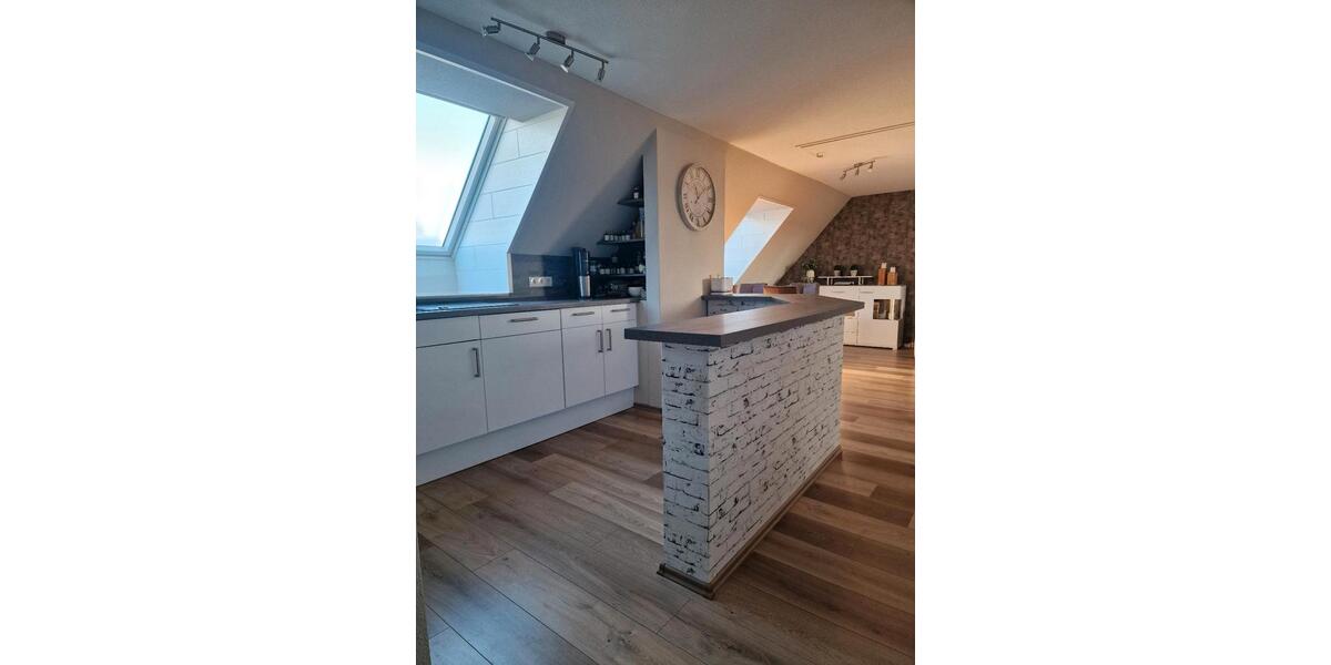 Dachgeschoßwohnung Hennstedt - 3 Zimmer, 77 m&sup2;, 950&euro; | Angebot:25161943