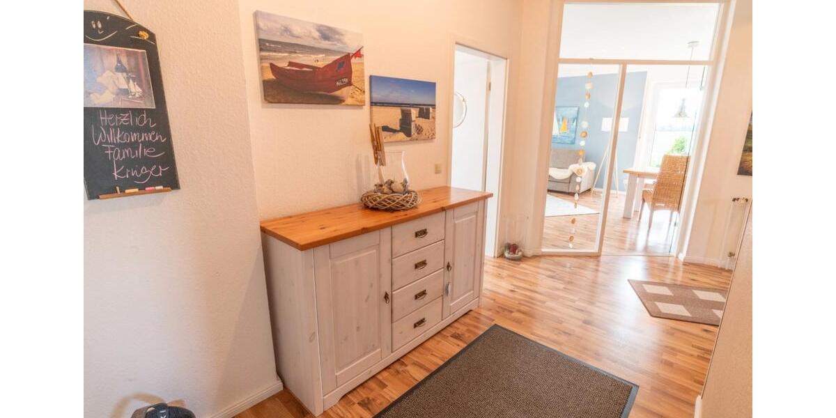 Wohnen auf Zeit Dassow - 2 Zimmer, 83 m&sup2;, 1.070&euro; | Angebot:26539407