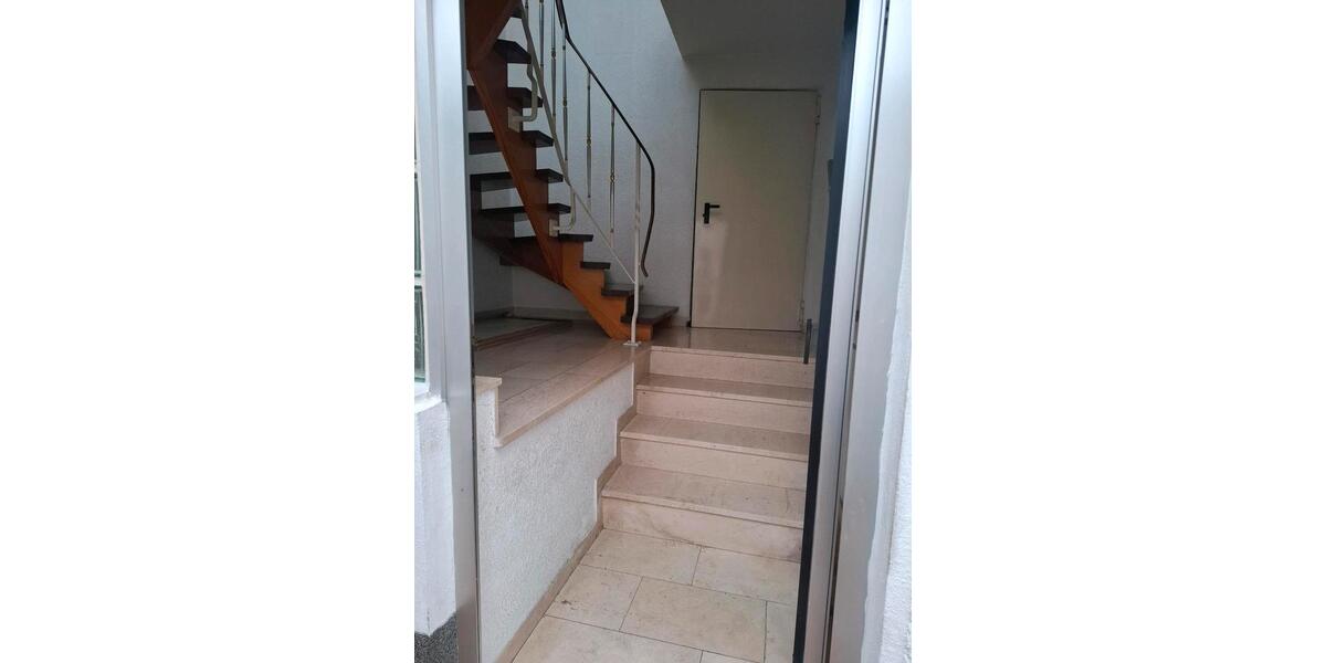 Etagenwohnung Pfungstadt - 3 Zimmer, 110 m&sup2;, 1.250&euro; | Angebot:25341794