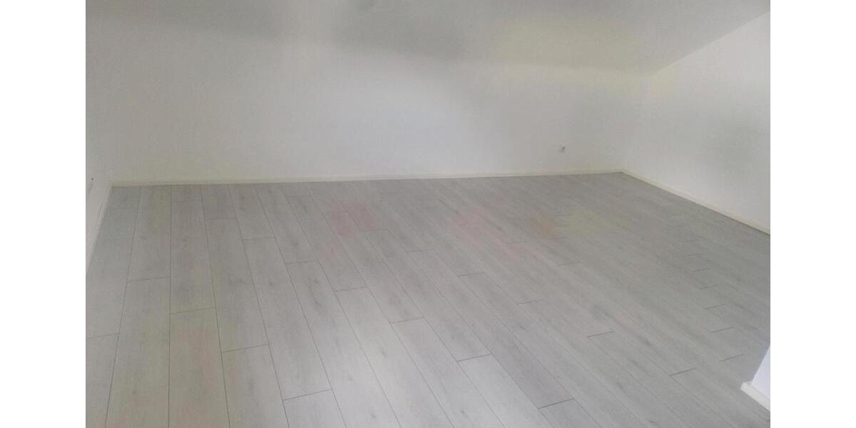 Dachgeschoßwohnung Oberteuringen - 2 Zimmer, 55 m&sup2;, 960&euro; | Angebot:26247522