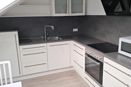 Helle, moderne 3 Zi-DG-Wohnung 3 zimmer