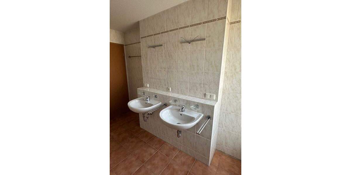 Doppelhaushälfte Weiden Rehbühl - 6 Zimmer, 136 m&sup2;, 1.350&euro; | Angebot:25107451