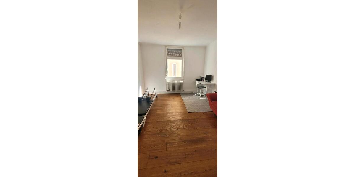 Wohnen auf Zeit Esslingen am Neckar - 2 Zimmer, 130 m&sup2;, 600&euro; | Angebot:25863894