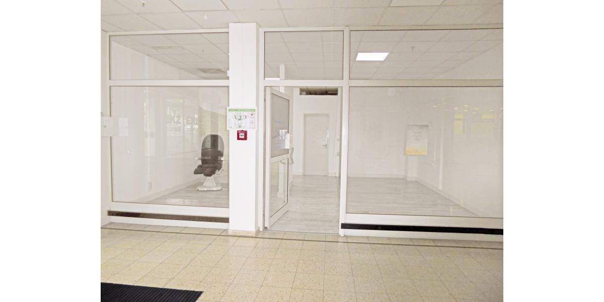 N-Nord: Kleine Gewerbeeinheit mit ca. 52 m² (2 Räume+Nebenfläche) in kleinem Einkaufszentrum 2 zimmer