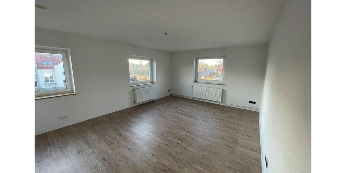 Etagenwohnung Duingen - 3 Zimmer, 97 m&sup2;, 615&euro; | Angebot:24472657