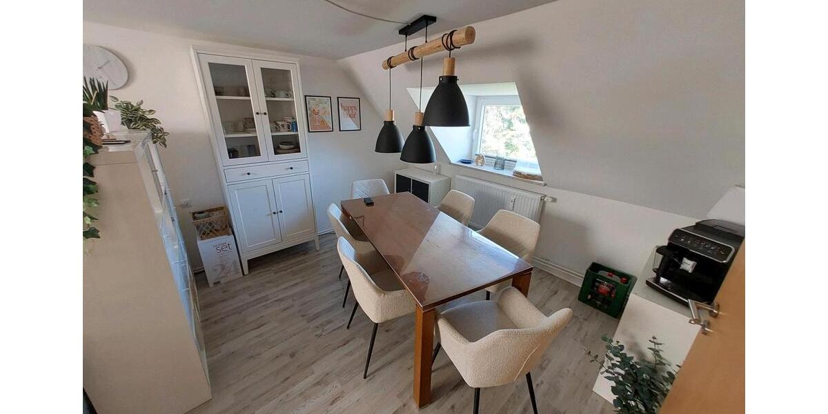 Dachgeschoßwohnung Nordenham - 2 Zimmer, 60 m&sup2;, 600&euro; | Angebot:26705854