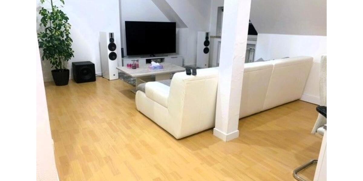 DG-Wohnung mit offenem Wohnbereich & Top-Anbindung in Do-Marten 3.5 zimmer