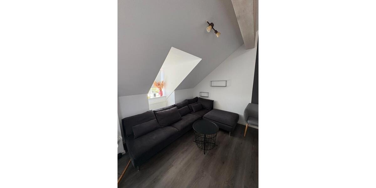 Dachgeschoßwohnung Pastetten - 3 Zimmer, 84 m&sup2;, 1.420&euro; | Angebot:26114872