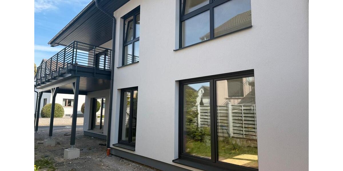 Erdgeschoßwohnung Friedewald - 4 Zimmer, 97 m&sup2;, 1.650&euro; | Angebot:26429898