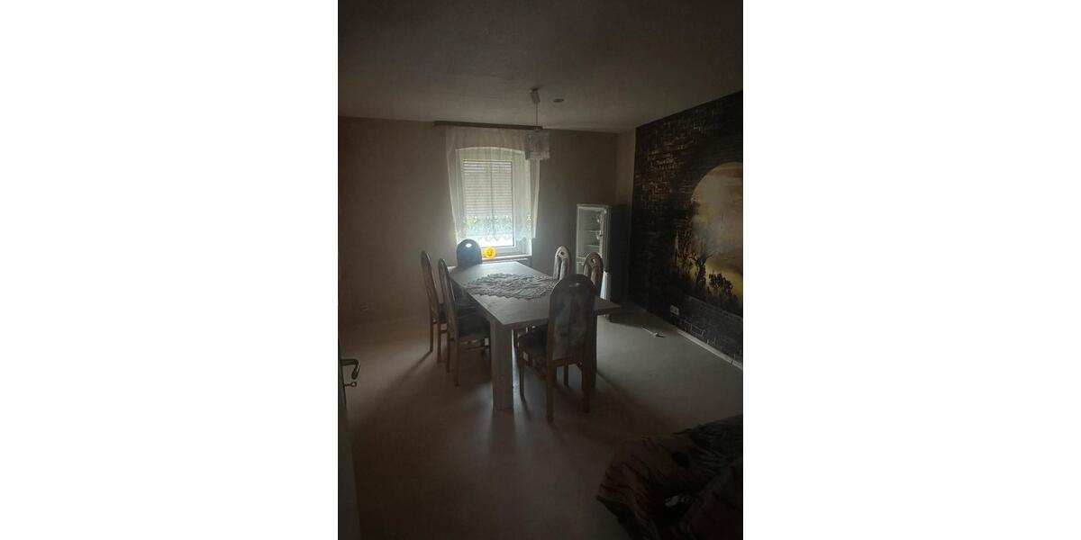 Dachgeschoßwohnung Hecklingen - 4 Zimmer, 115 m&sup2;, 850&euro; | Angebot:25960414