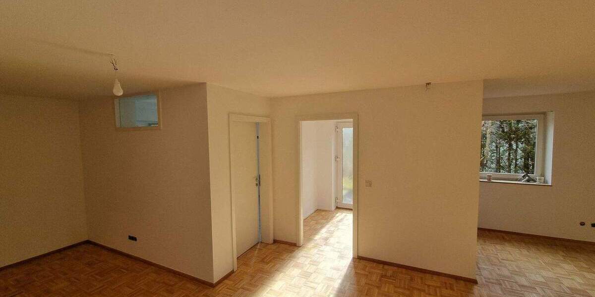 Etagenwohnung Schlüchtern - 2 Zimmer, 83 m&sup2;, 630&euro; | Angebot:25752233