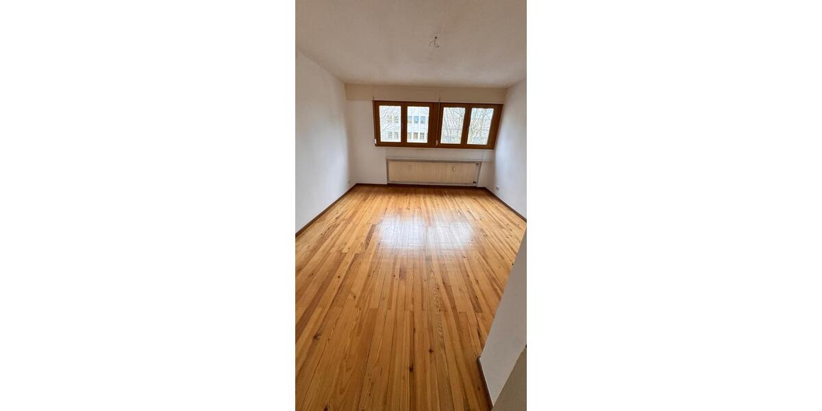 Etagenwohnung Schwalbach - 3.5 Zimmer, 82 m&sup2;, 800&euro; | Angebot:25124936