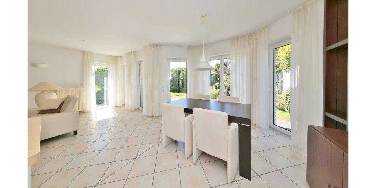 Einfamilienhaus Schortens-Middelsfähr Ostiem - 4 Zimmer, 119 m&sup2;, 1.200&euro; | Angebot:26731319