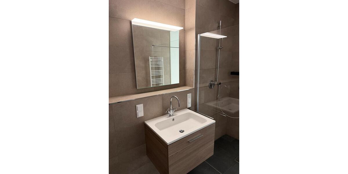 Etagenwohnung Üttfeld - 2.5 Zimmer, 87 m&sup2;, 1.250&euro; | Angebot:26580669